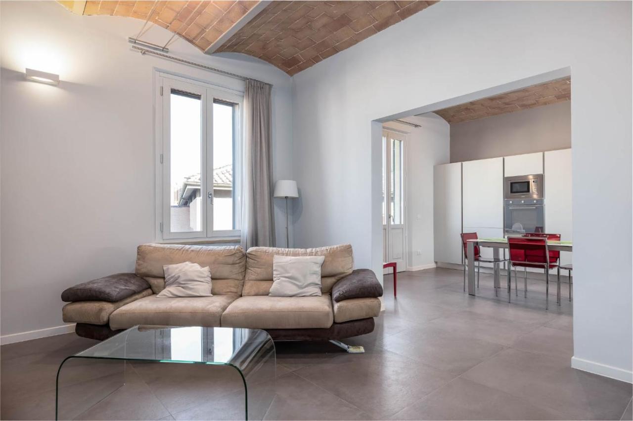 Siena Historic Center Stylish Flat With Balcony!アパートメント エクステリア 写真