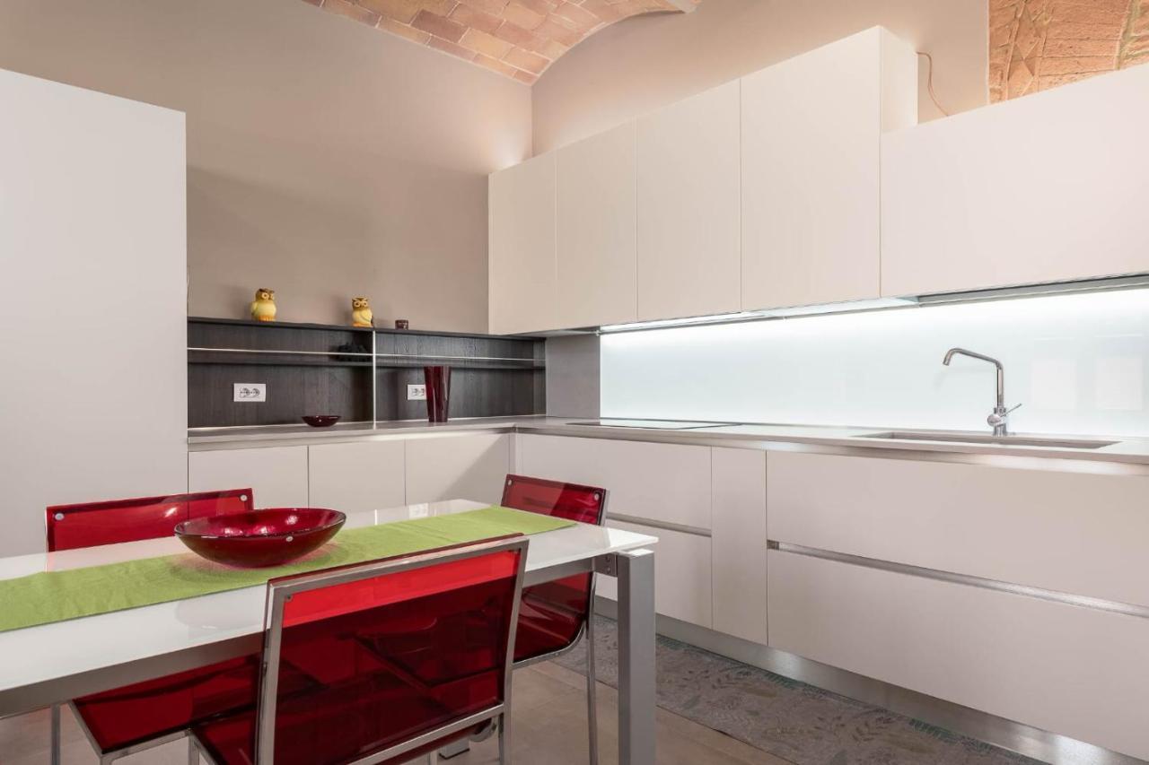 Siena Historic Center Stylish Flat With Balcony!アパートメント エクステリア 写真