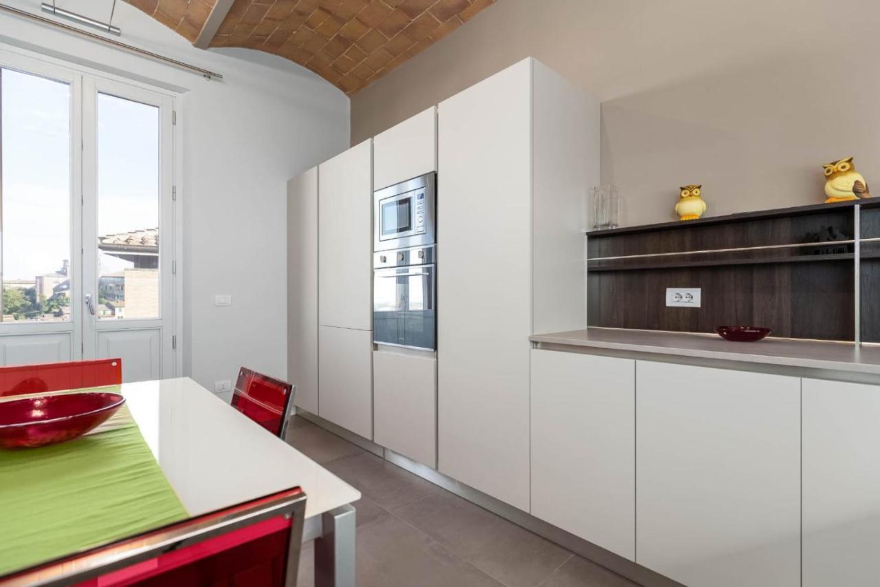 Siena Historic Center Stylish Flat With Balcony!アパートメント エクステリア 写真